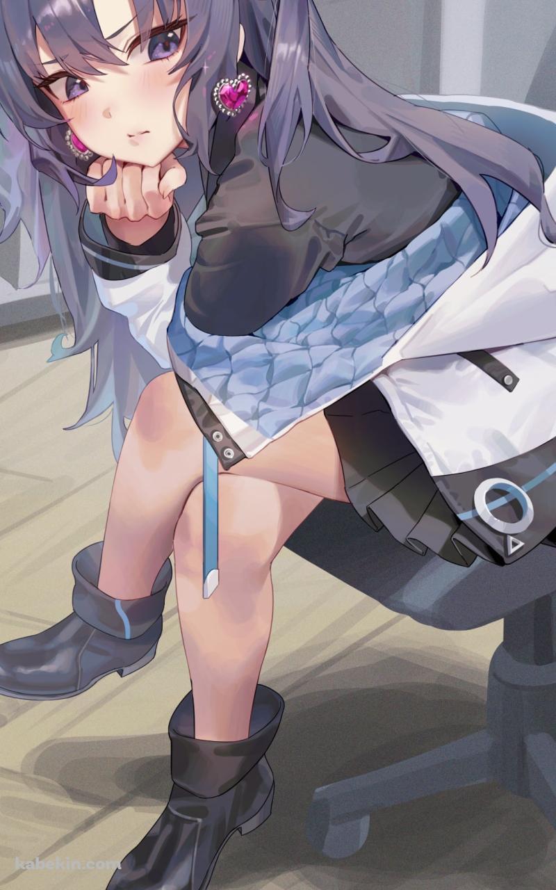 椅子に座る可愛い早瀬ユウカ / ブルーアーカイブのAndroidの壁紙(800px x 1280px) スマホ用