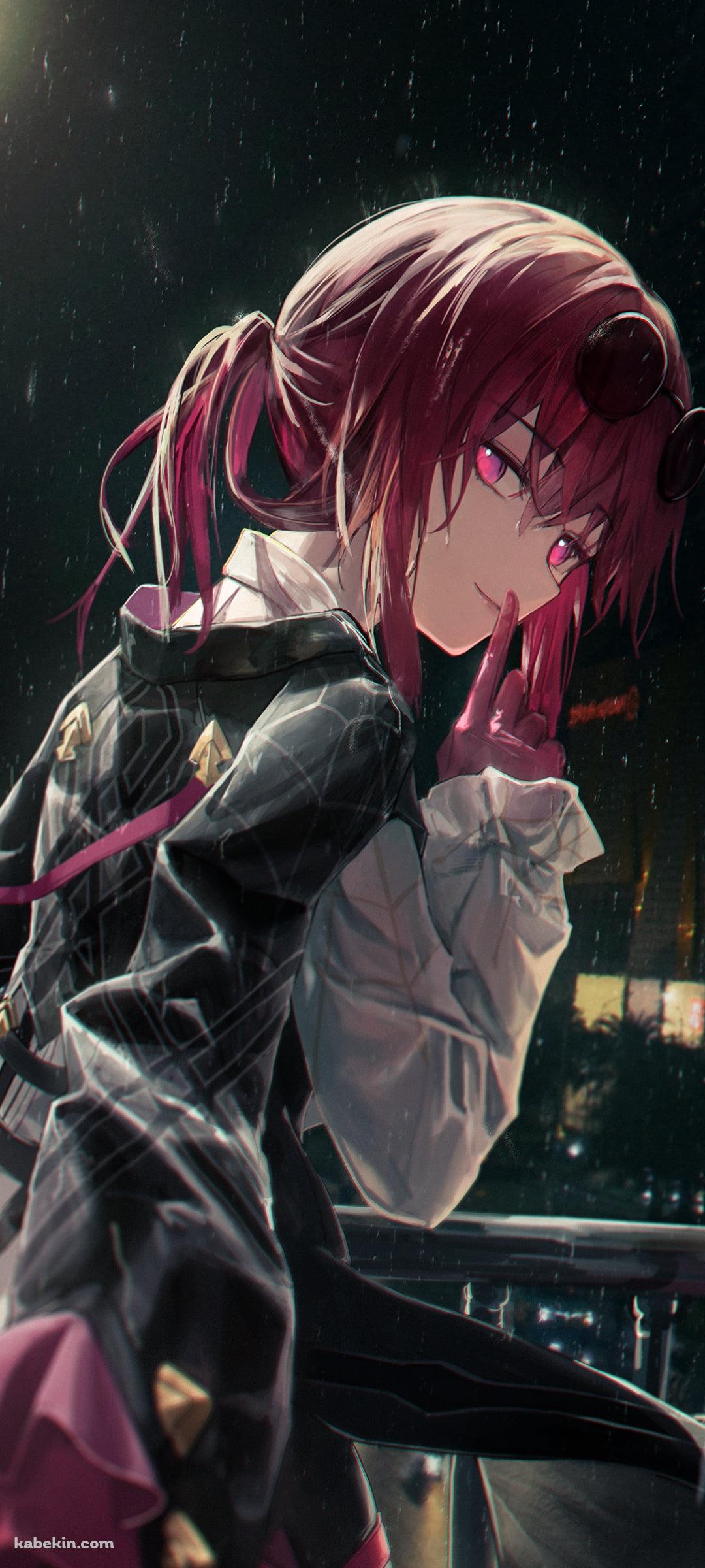 雨の中、口元に指をあて微笑むカフカ / 崩壊:スターレイルのAndroidの壁紙(1080px x 2400px) スマホ用