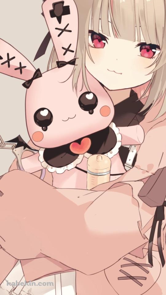 デビットを抱くピンクの服を着た魔界ノりりむ / にじさんじ / バーチャルYouTuber / VtuberのAndroidの壁紙(540px x 960px) スマホ用