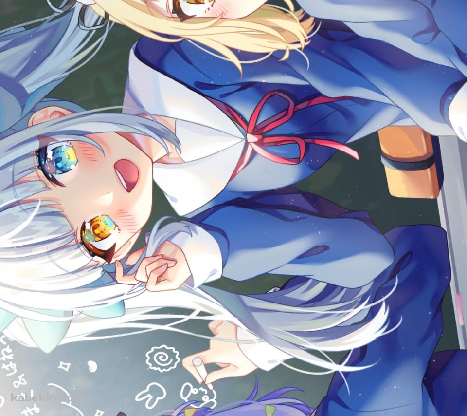 黒板の前に集まる神楽めあ / 犬山たまき / 因幡はねる / バーチャルYouTuber / VtuberのAndroidの壁紙(960px x 854px) スマホ用