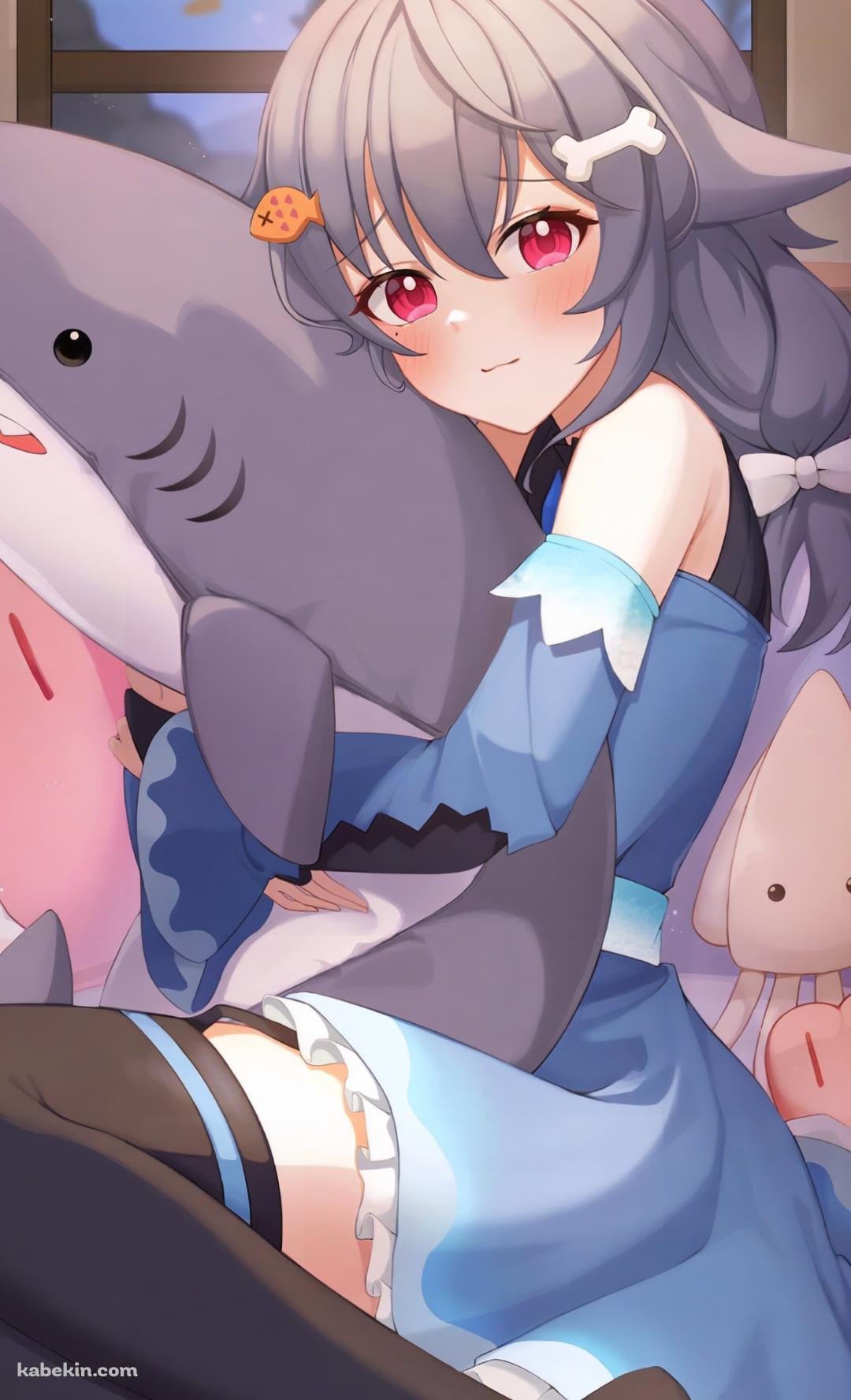 鮫のぬいぐるみを抱く鮫島メイコ / バーチャルYouTuber / VtuberのAndroidの壁紙(1080px x 1776px) スマホ用