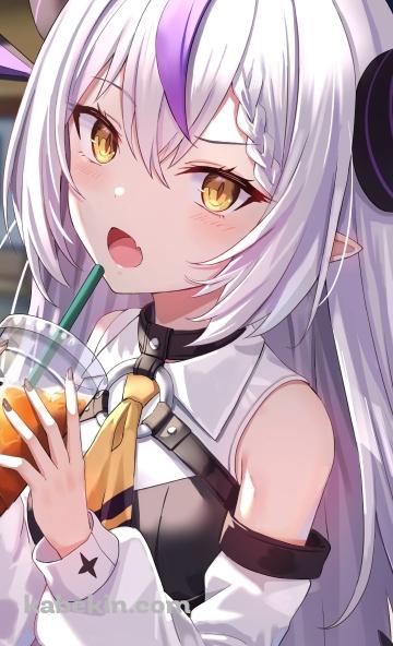 アイスティーを飲む可愛いラプラス・ダークネス / ホロライブ / バーチャルYouTuber / VtuberのAndroidの壁紙(360px x 592px) スマホ用