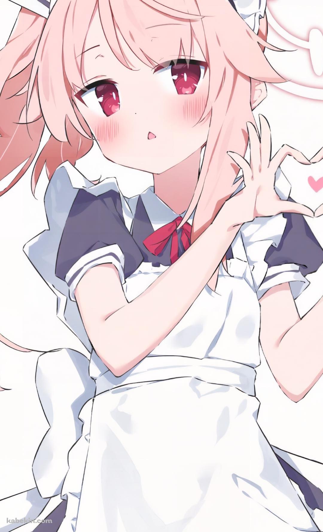 両手でハートを作るメイド姿の可愛い柚鳥ナツ / ブルーアーカイブのAndroidの壁紙(1080px x 1776px) スマホ用