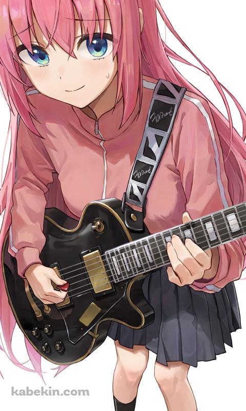 恥ずかしそうに黒いエレキギターを弾く後藤ひとり / ぼっち・ざ・ろっく!のAndroidの壁紙(480px x 800px) スマホ用