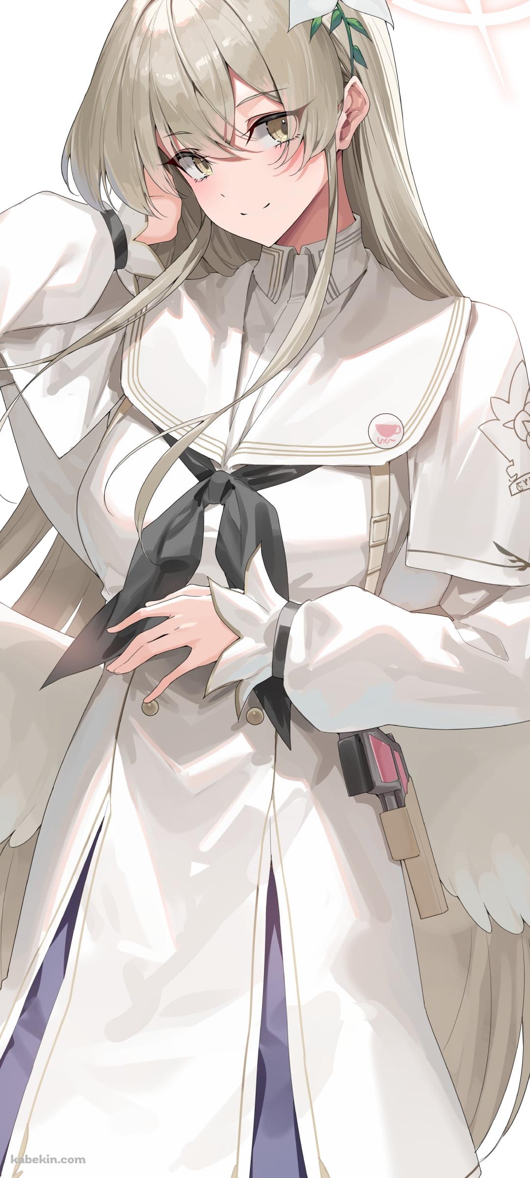白い羽が生えた桐藤ナギサ / ブルーアーカイブのAndroidの壁紙(1080px x 2400px) スマホ用