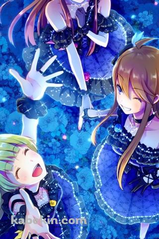 青い花の上に立つ所恵美 / 田中琴葉 / 島原エレナ / アイドルマスターミリオンライブ!のAndroidの壁紙(320px x 480px) スマホ用
