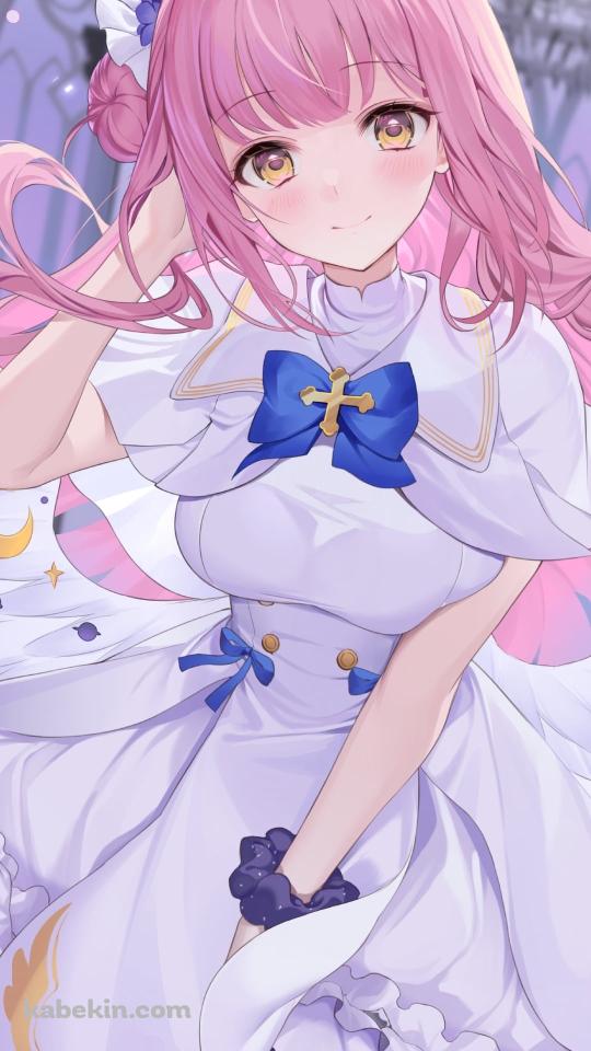 スカートの裾を抑える可愛い聖園ミカ / ブルーアーカイブのAndroidの壁紙(540px x 960px) スマホ用