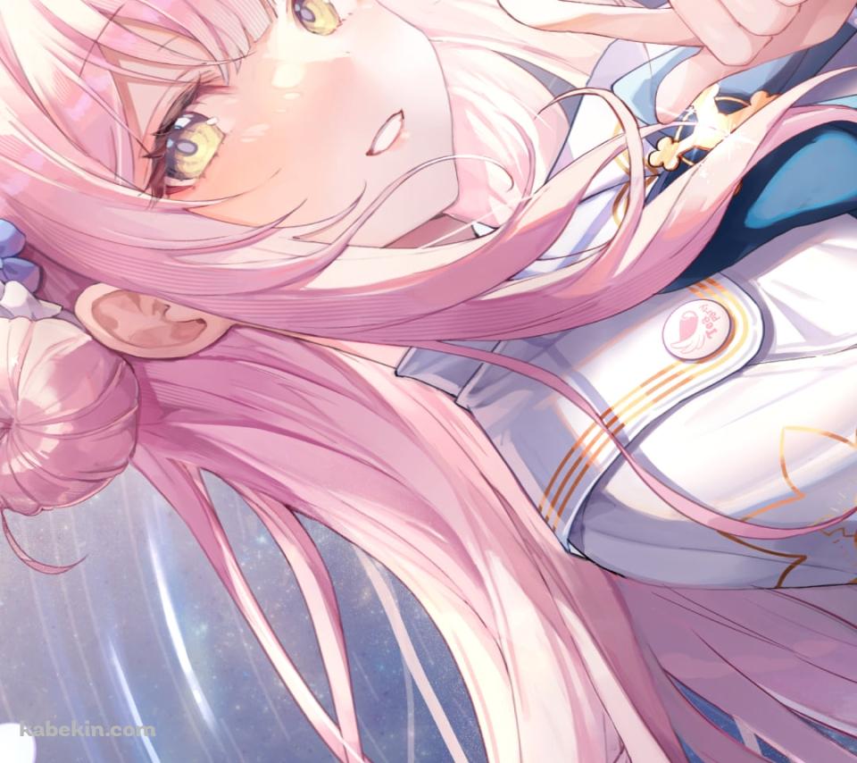 こちらを指さす可愛い聖園ミカ / ブルーアーカイブのAndroidの壁紙(960px x 854px) スマホ用