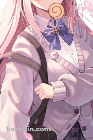 学校に登校する制服姿の聖園ミカ / ブルーアーカイブのAndroidの壁紙(320px x 480px) スマホ用
