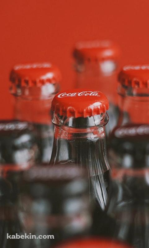 並んだコカ・コーラの瓶 / Coca ColaのAndroidの壁紙(480px x 800px) スマホ用