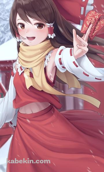 雪の中で赤いお札を持つ博麗霊夢 / 東方のAndroidの壁紙(360px x 592px) スマホ用