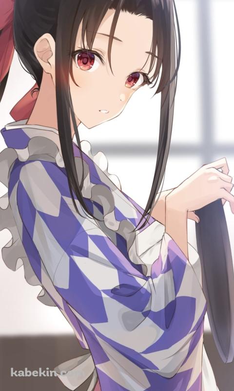 お盆を持つ可愛い四宮かぐや / 着物 / かぐや様は告らせたい～天才たちの恋愛頭脳戦～のAndroidの壁紙(480px x 800px) スマホ用