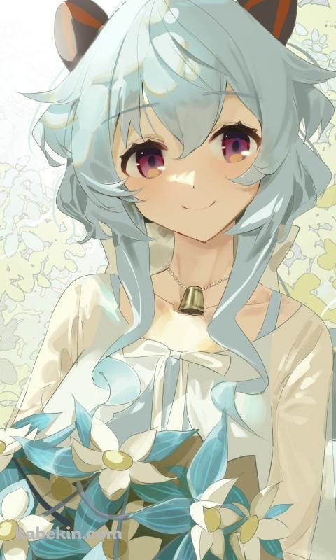 白い花を持つ甘雨 / 笑顔 / 原神のAndroidの壁紙(480px x 800px) スマホ用