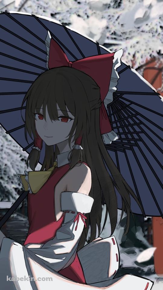 和傘をさす博麗霊夢 / 鳥居 / 東方のAndroidの壁紙(540px x 960px) スマホ用