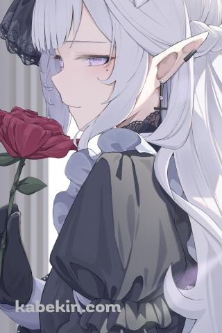 大きな赤い薔薇を持つ明星ヒマリ / ブルーアーカイブのAndroidの壁紙(320px x 480px) スマホ用