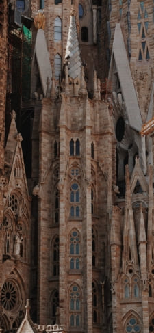スペイン バルセロナの教会 サグラダ・ファミリアのiPhone / スマホ壁紙