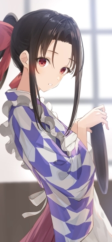お盆を持つ可愛い四宮かぐや / 着物 / かぐや様は告らせたい～天才たちの恋愛頭脳戦～のiPhone / スマホ壁紙