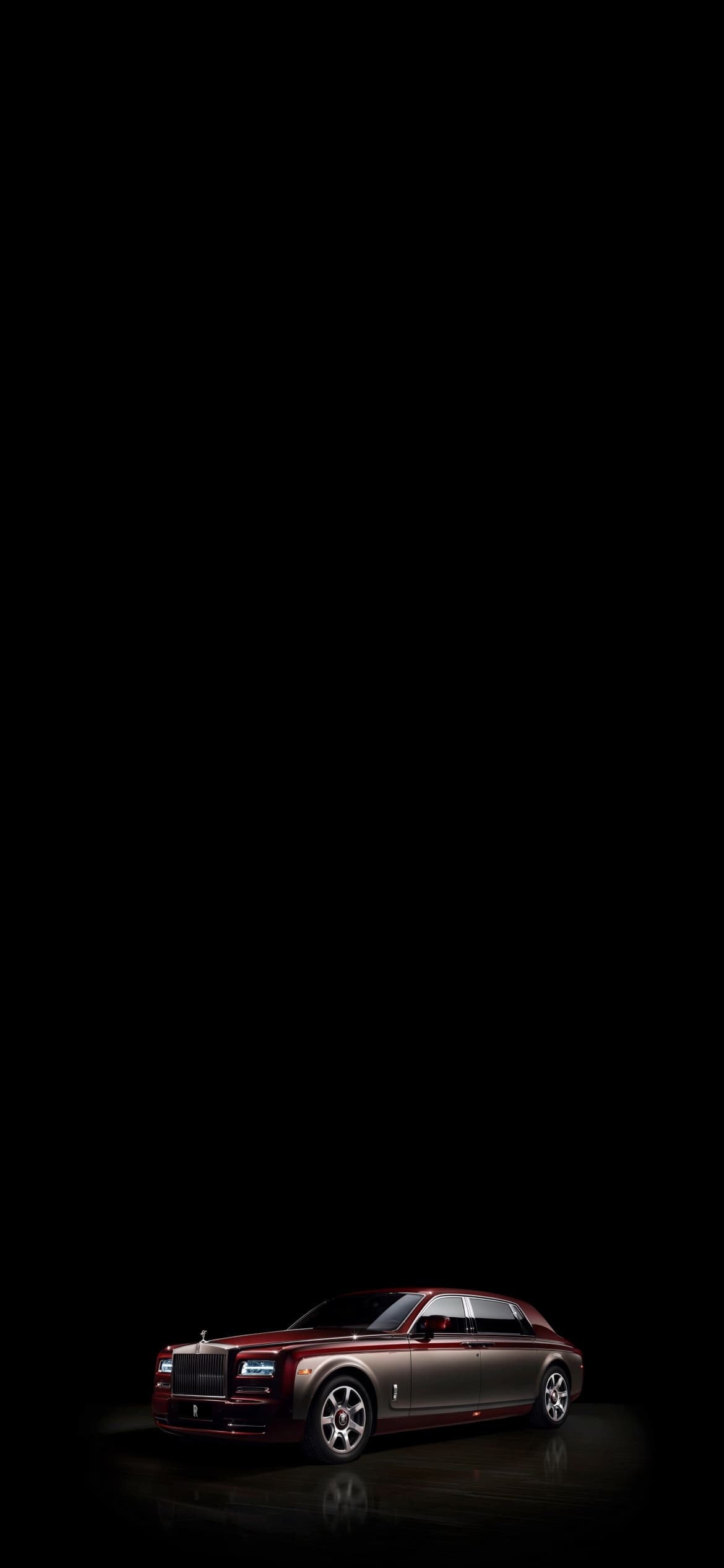 赤いロールス・ロイス ファントムの1170 x 2532 / スマホ壁紙
