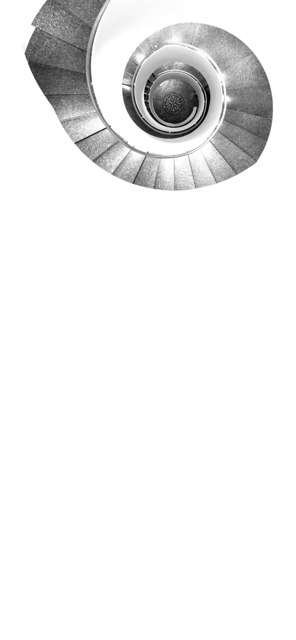 白い建物 螺旋階段 建築物の1170 x 2532 / スマホ壁紙