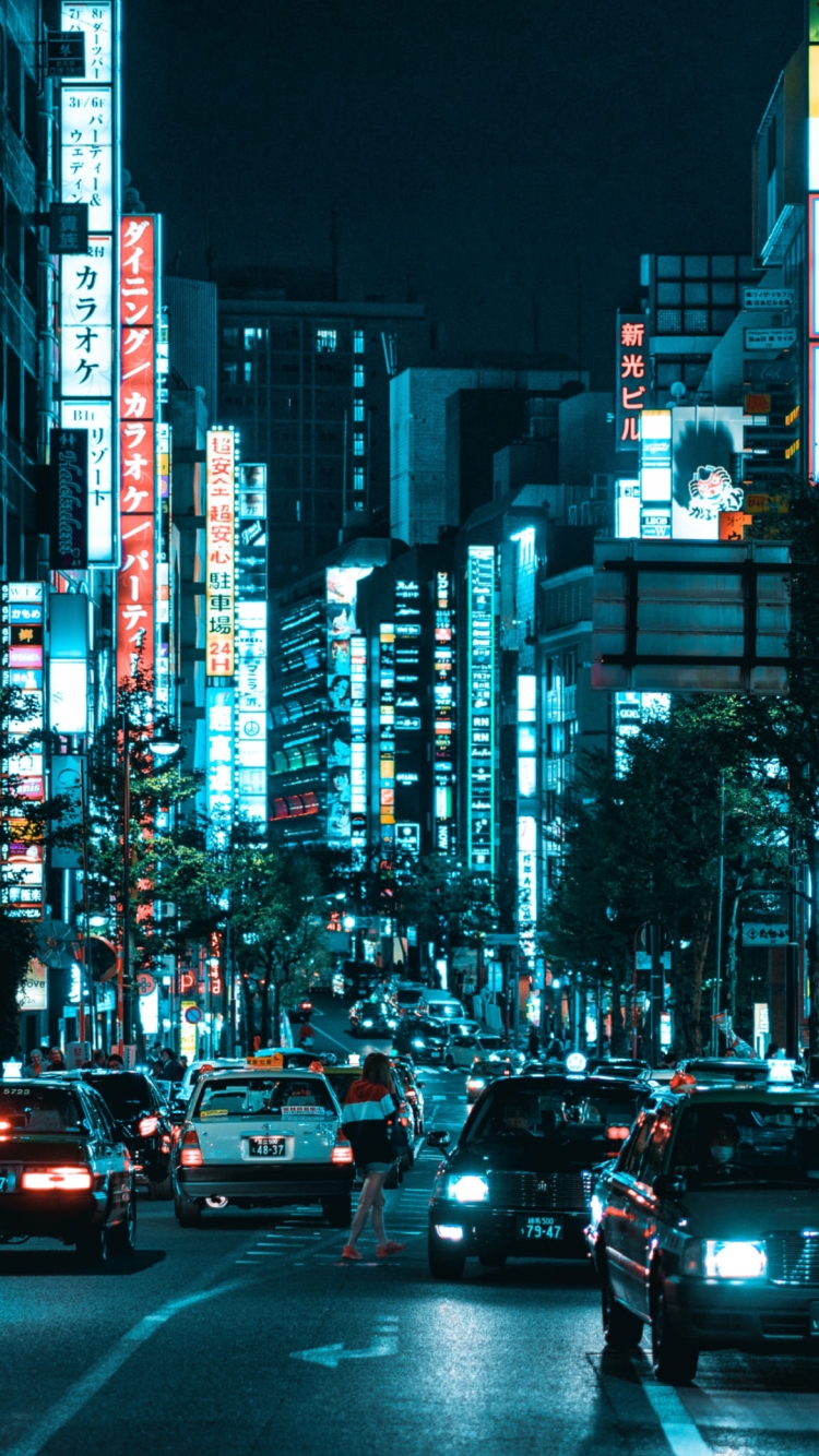 新宿 夜の街並み 眠らない街 大都会の750 x 1334 / スマホ壁紙