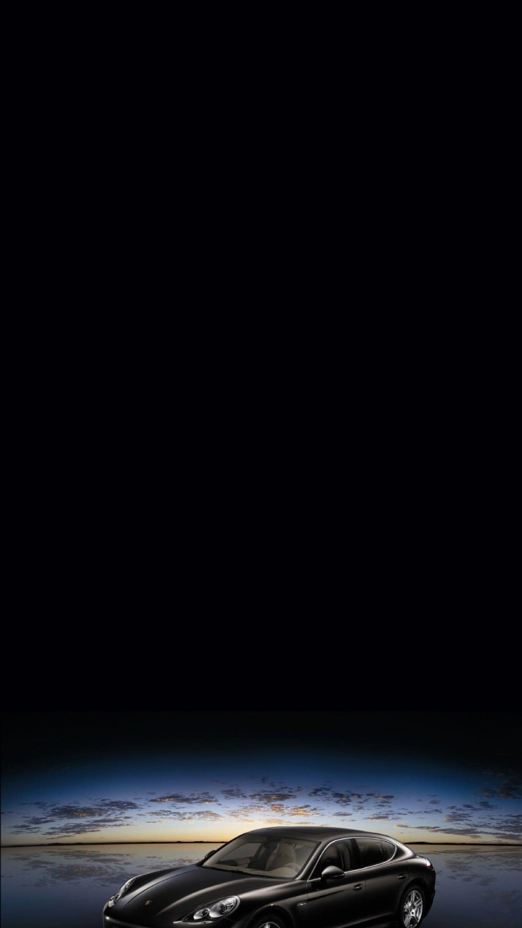 ポルシェ パナメーラの750 x 1334 / スマホ壁紙