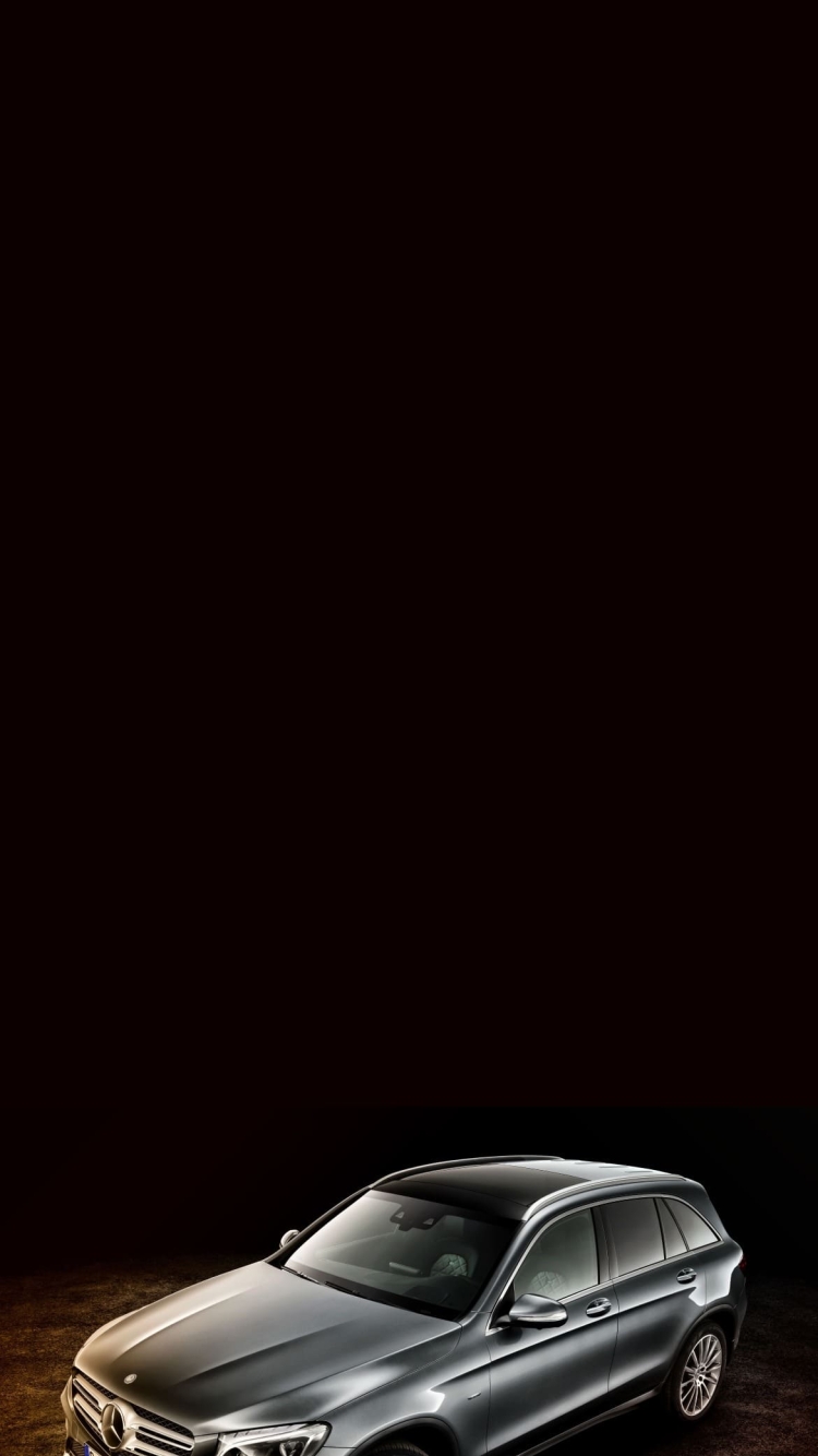 メルセデス・ベンツ GLCの750 x 1334 / スマホ壁紙