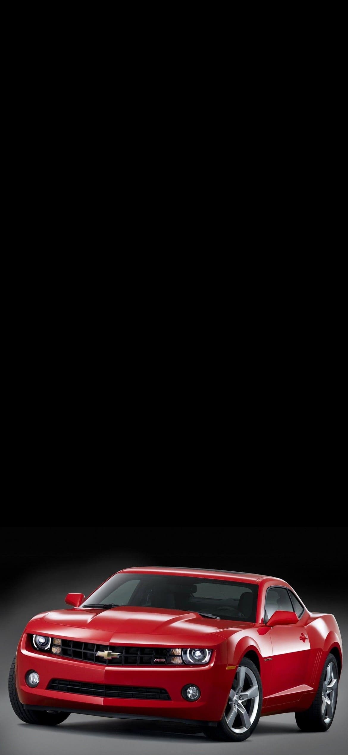 赤のシボレー カマロの1170 x 2532 / スマホ壁紙