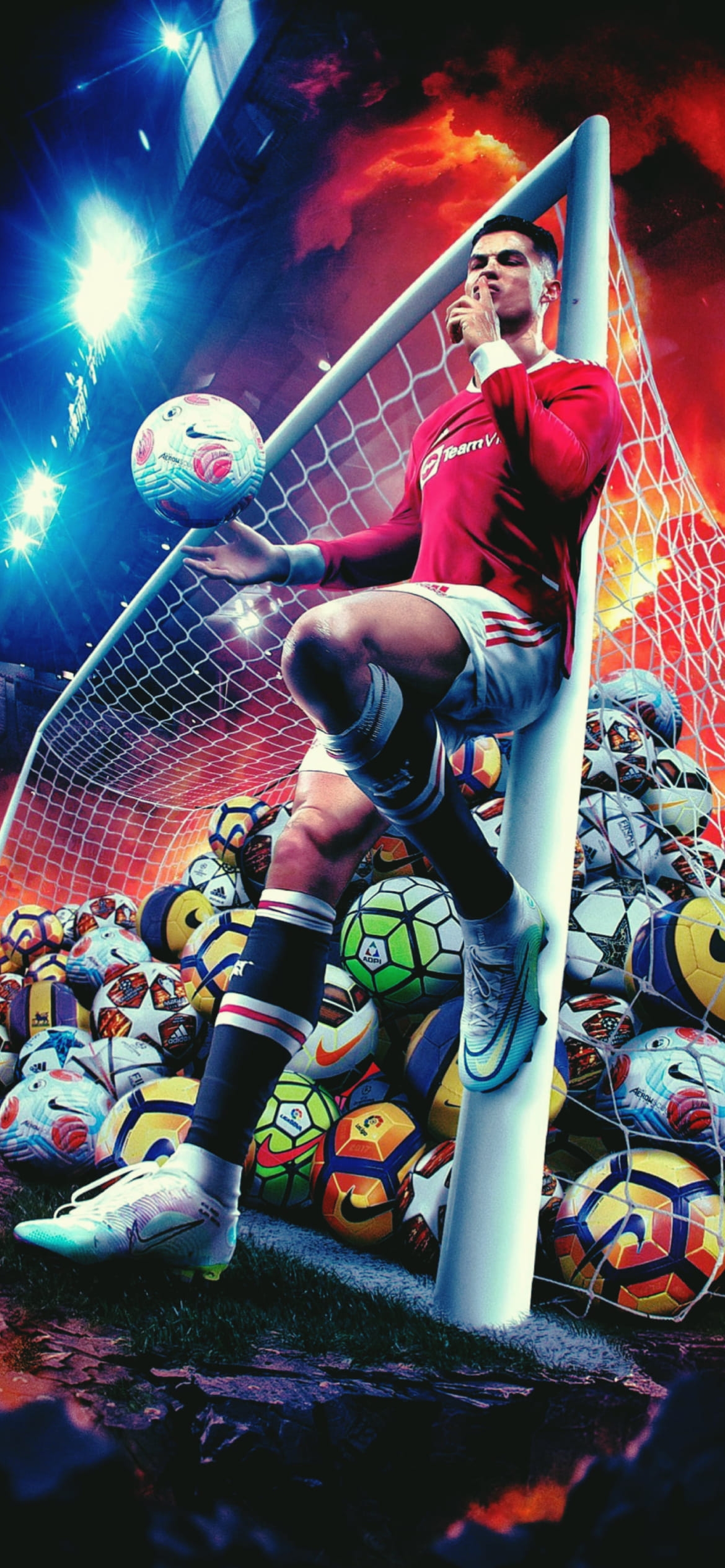 クリロナ CR7 沢山のサッカーボールの1170 x 2532 / スマホ壁紙