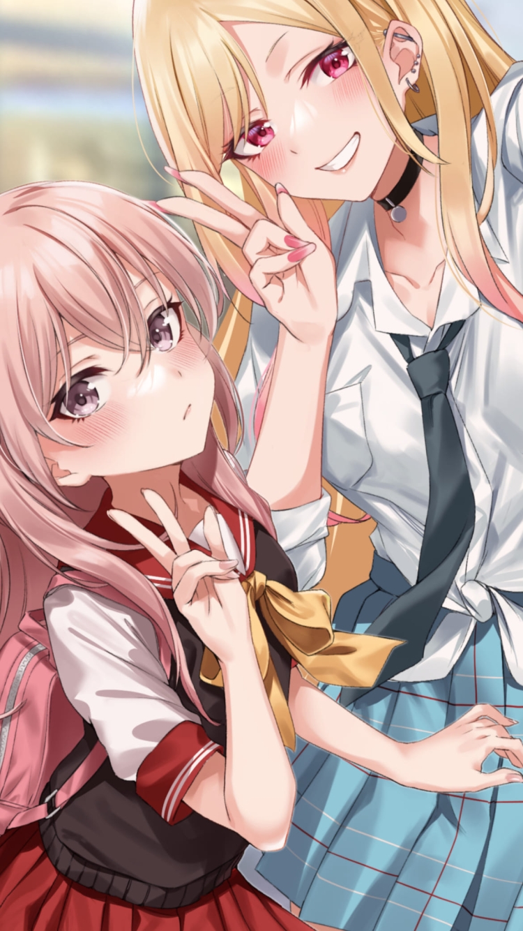 ピースするかわいい喜多川海夢（きたがわまりん）と乾紗寿叶（いぬいさじゅな） / その着せ替え人形は恋をする / ファンアート / イラストの750 x 1334 / スマホ壁紙