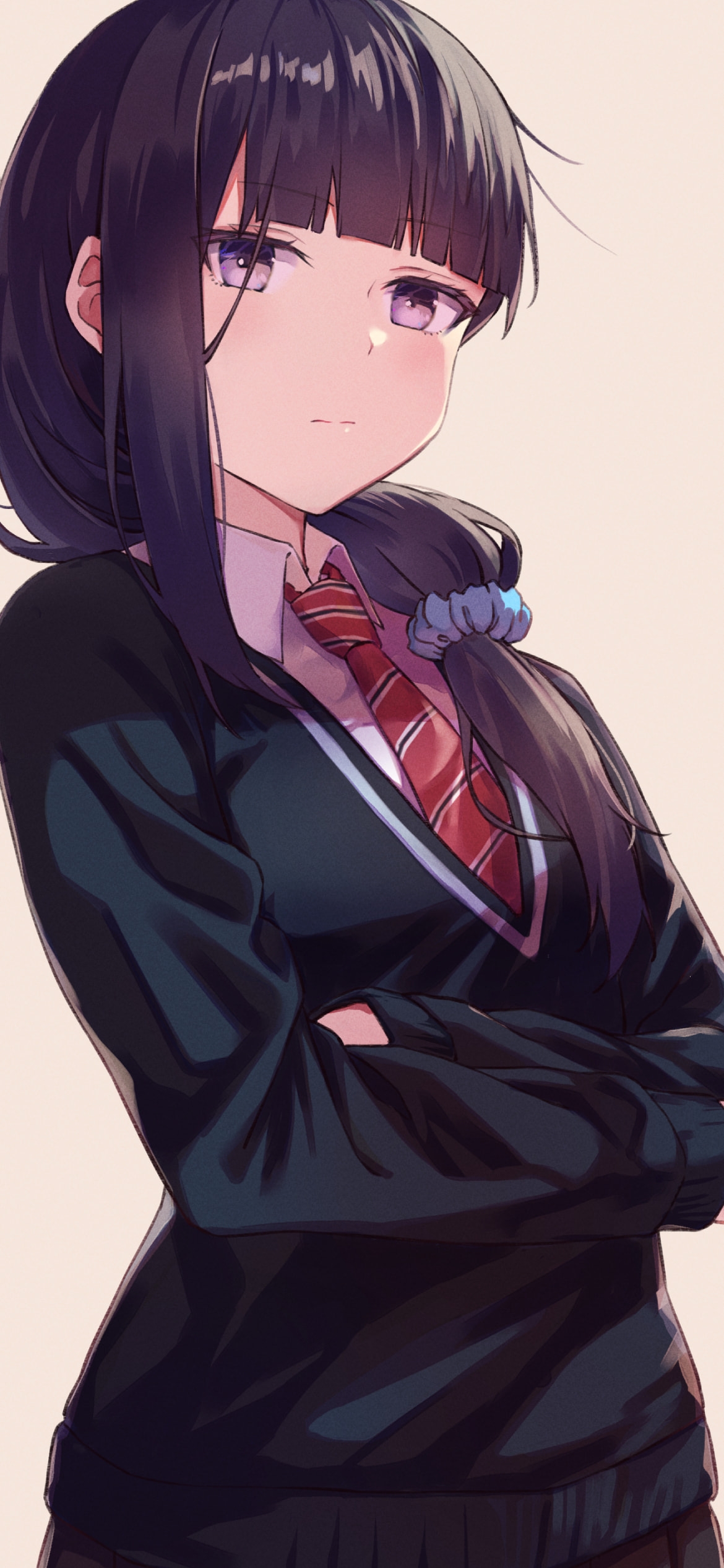 冷ややかな視線を送る群堂みすず（ぐんどう みすず） / トモちゃんは女の子!の1170 x 2532 / スマホ壁紙