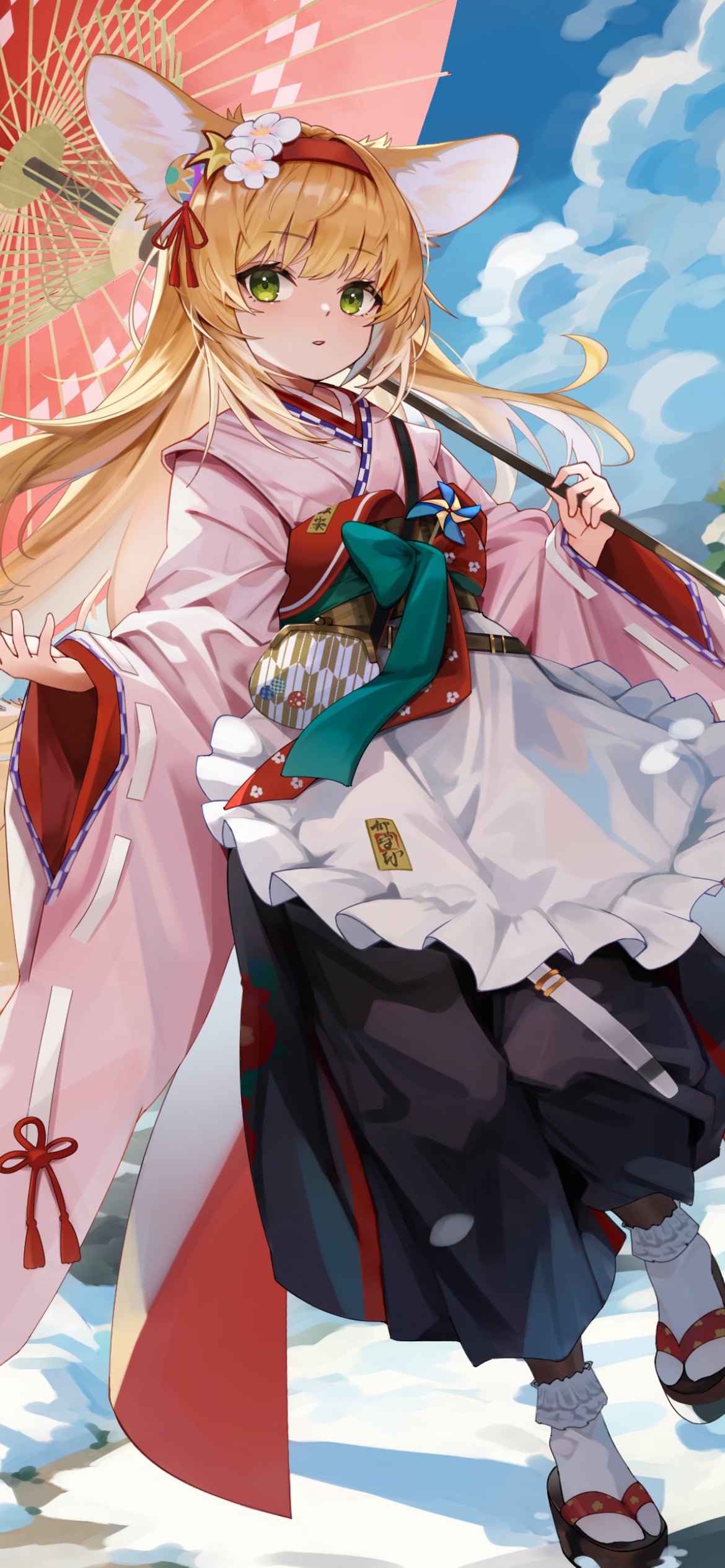 赤い和傘をさしピンクと紺の袴を履いた可愛いスズラン / アークナイツの1170 x 2532 / スマホ壁紙