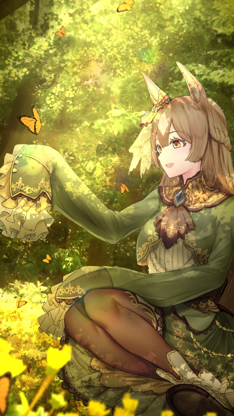 森に座りオレンジの蝶と戯れるサトノダイヤモンド / ウマ娘プリティーダービーの750 x 1334 / スマホ壁紙
