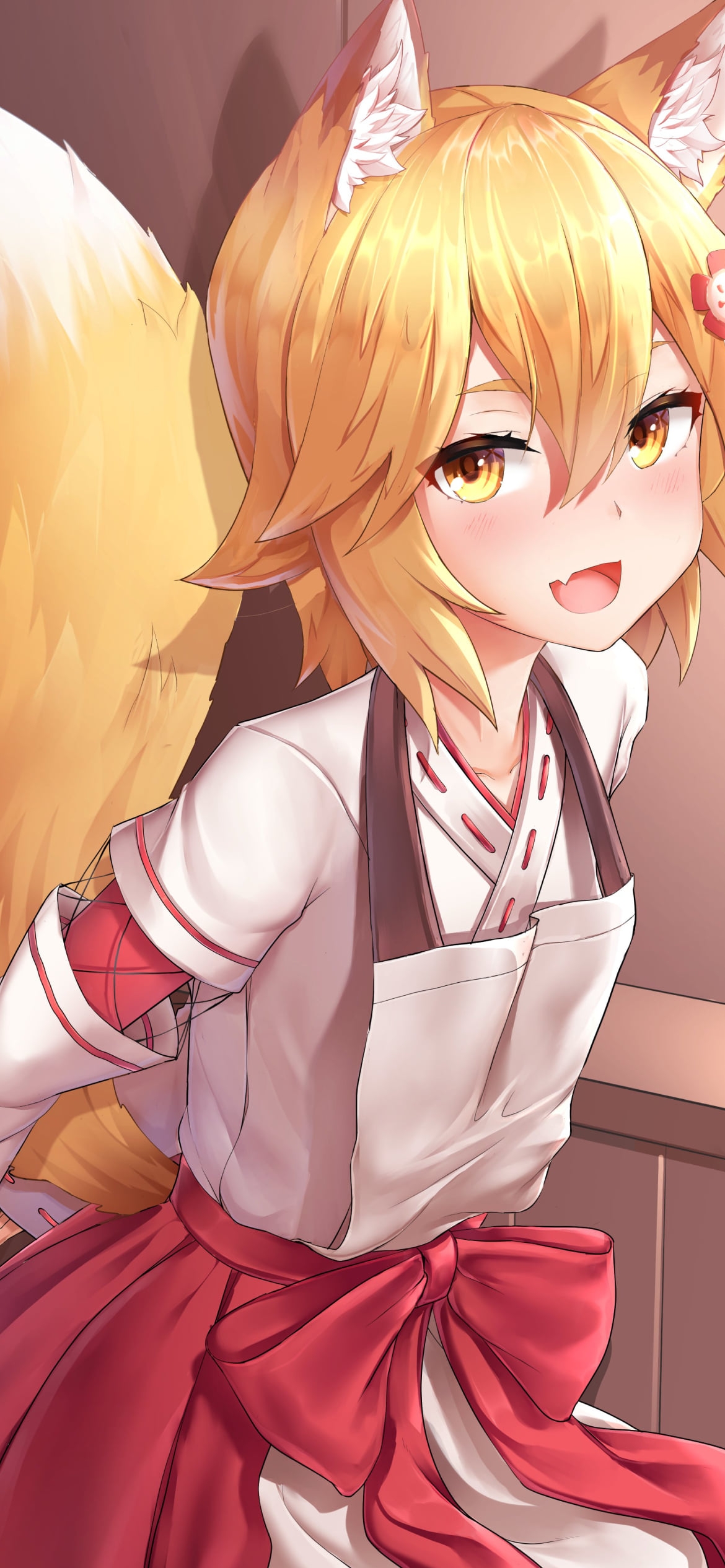 笑顔の仙狐さん / 世話やきキツネの仙狐さんの1170 x 2532 / スマホ壁紙