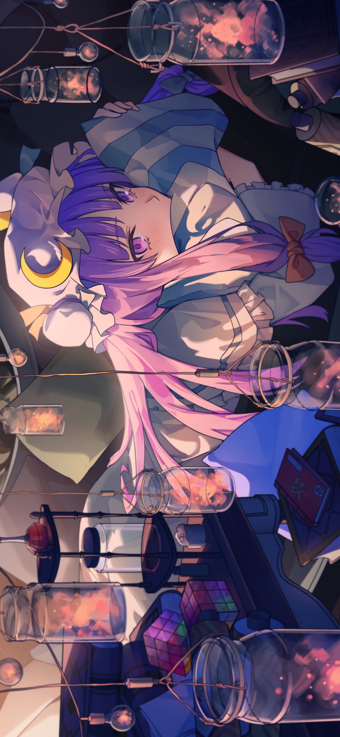 枕を抱えるパチュリー・ノーレッジ / 東方 / 東方ロストワードの1170 x 2532 / スマホ壁紙