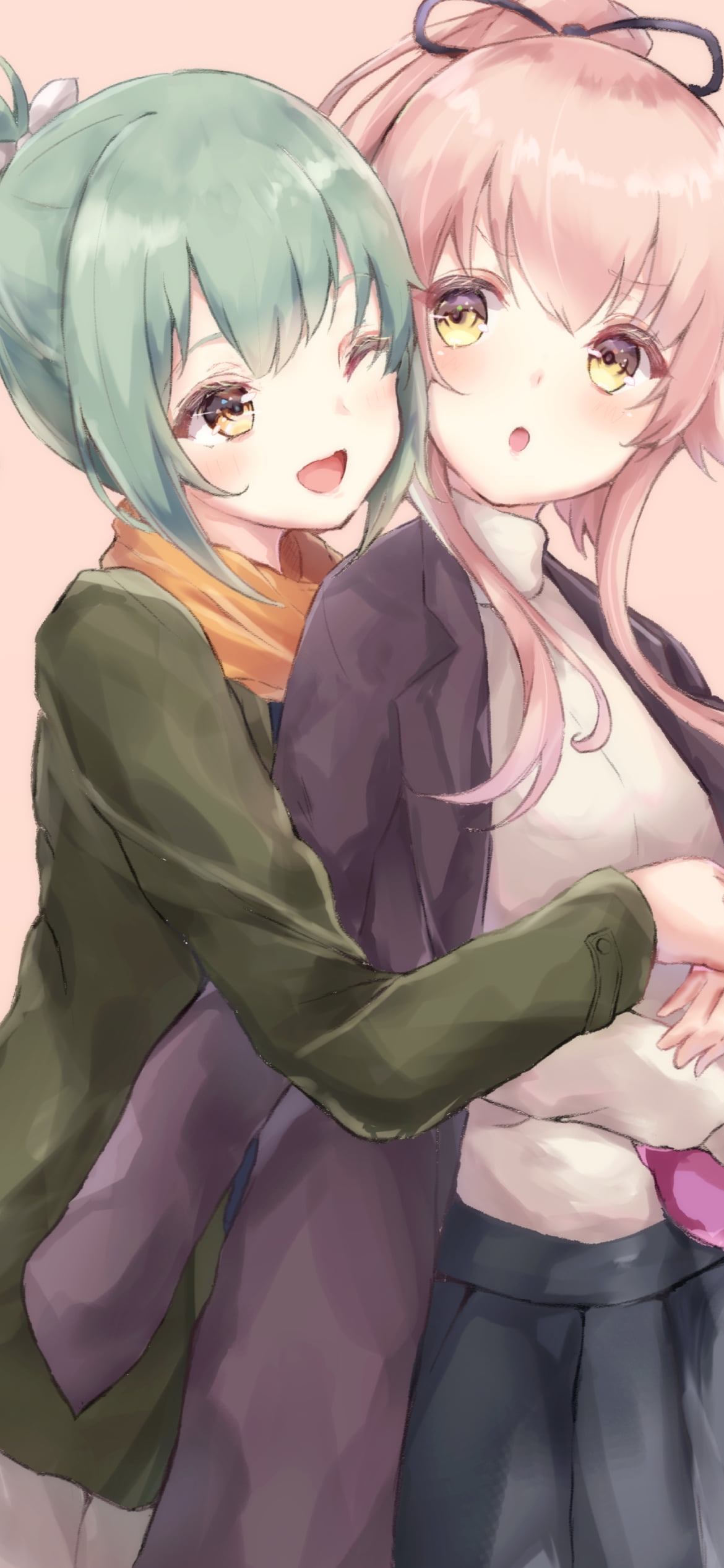 由良に抱き着く夕張 / 艦これ / 艦隊これくしょんの1170 x 2532 / スマホ壁紙