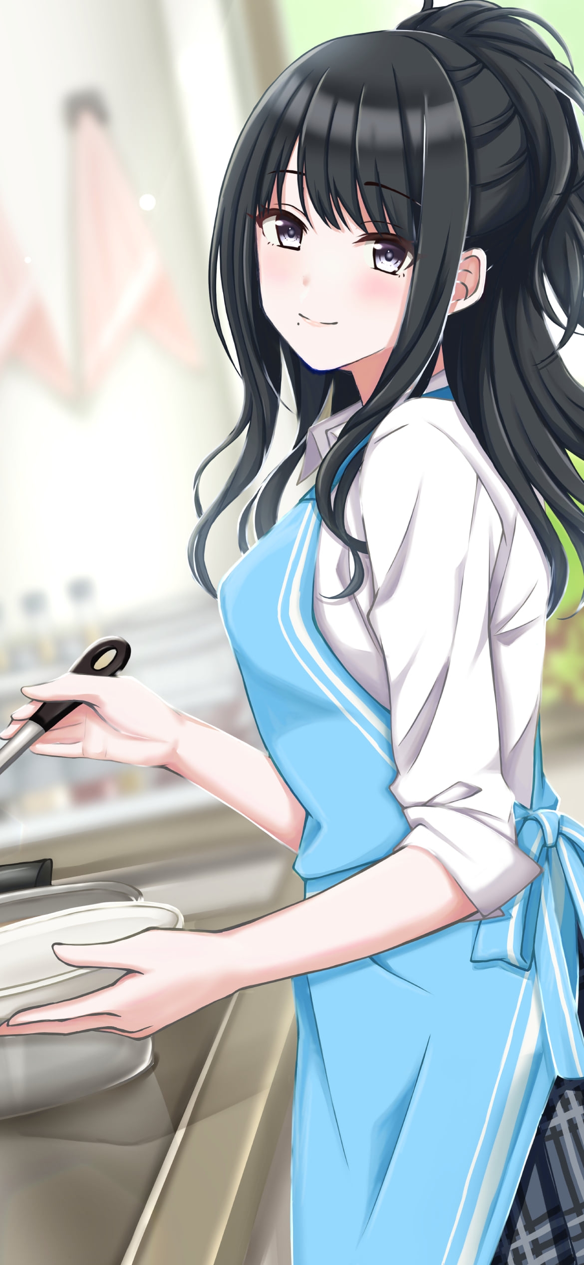 シチューを作る風野 灯織 (かざの ひおり) / 青いエプロン / アイドルマスターシャイニーカラーズの1170 x 2532 / スマホ壁紙