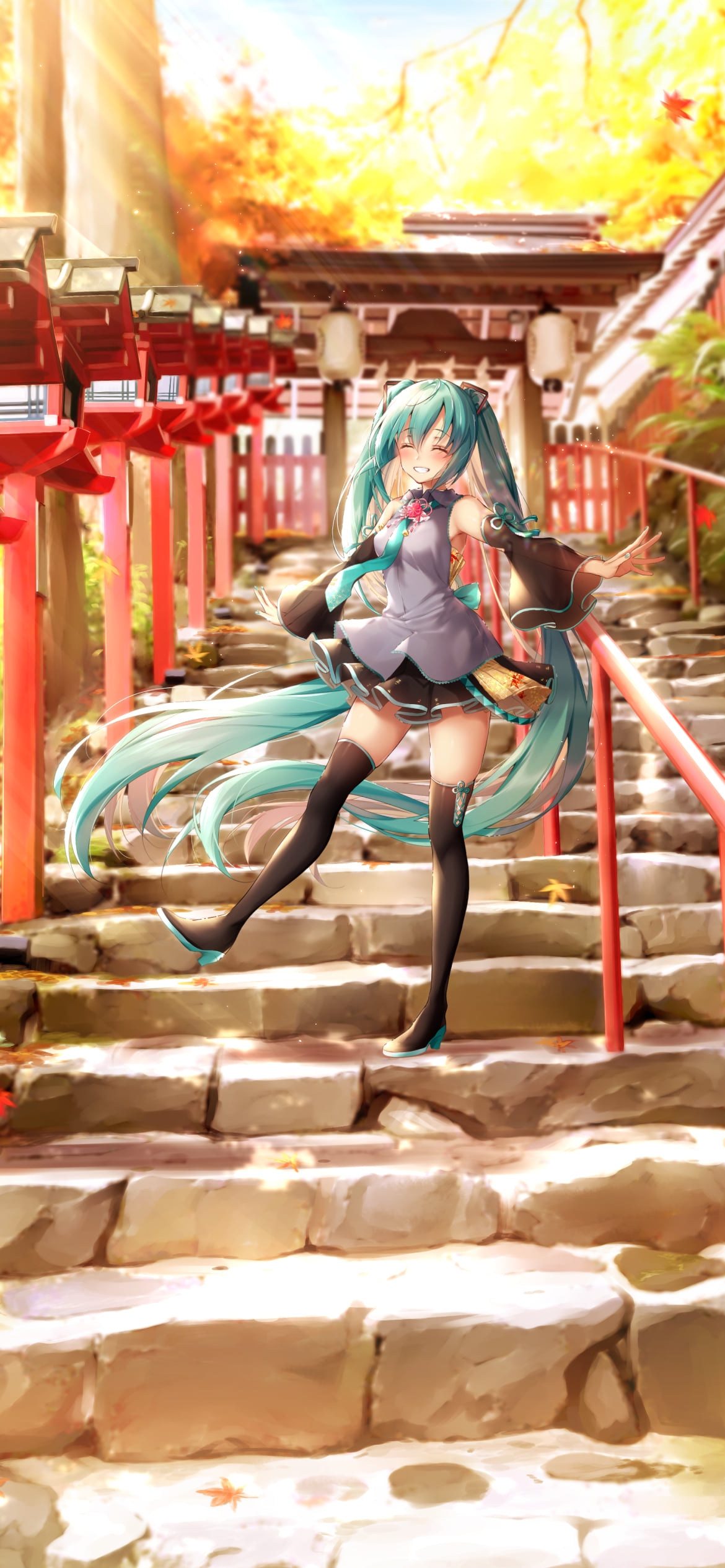 お寺に続く石の階段の上ではしゃぐ笑顔の初音ミク / ボカロ / ボーカロイドの1170 x 2532 / スマホ壁紙