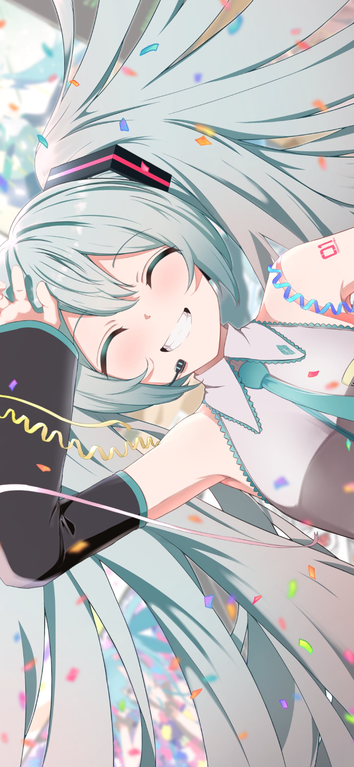 ヘッドセットをつけた笑顔の初音ミク / 紙ふぶき / ボカロ / ボーカロイドの1170 x 2532 / スマホ壁紙
