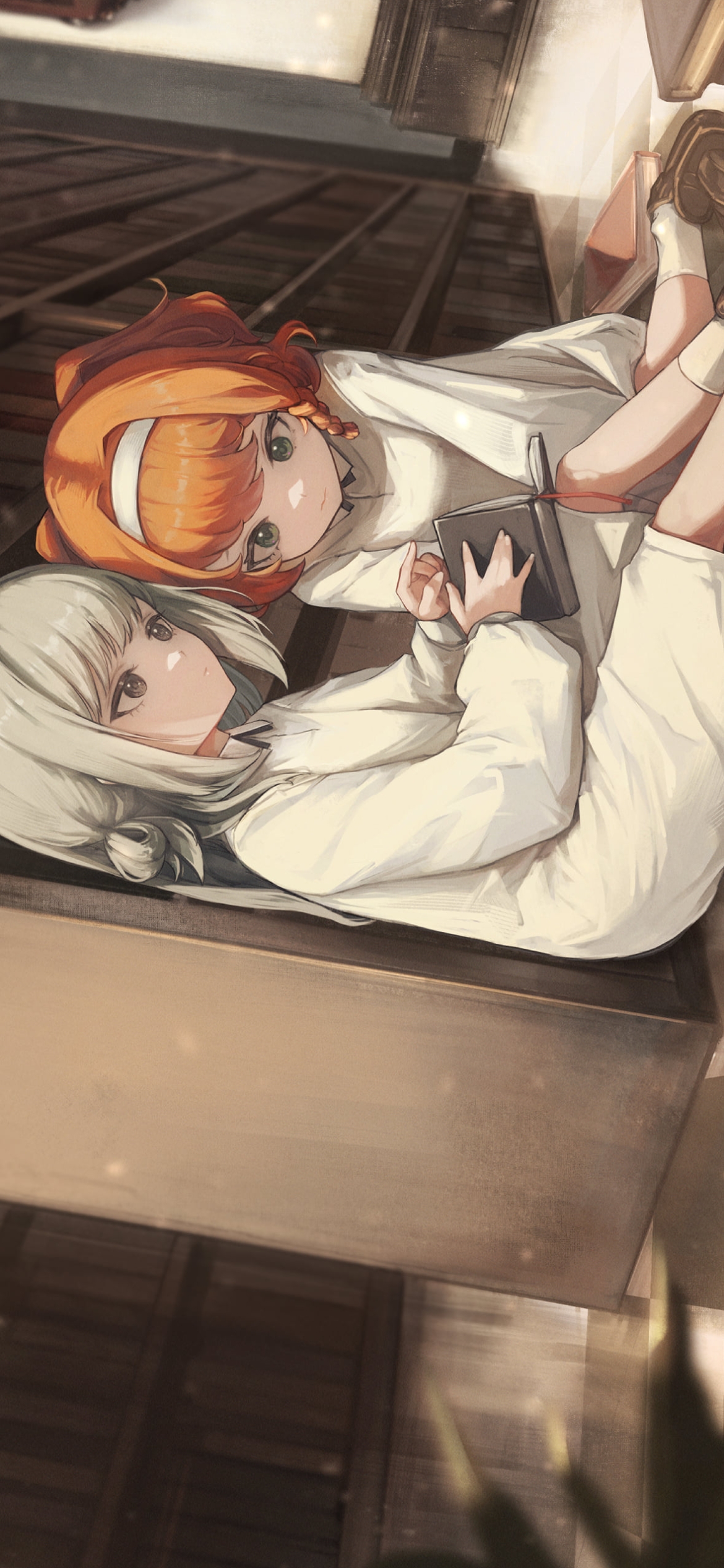 図書館で地べたに座って本を読むヴェルティとソネット / リバース:1999の1170 x 2532 / スマホ壁紙