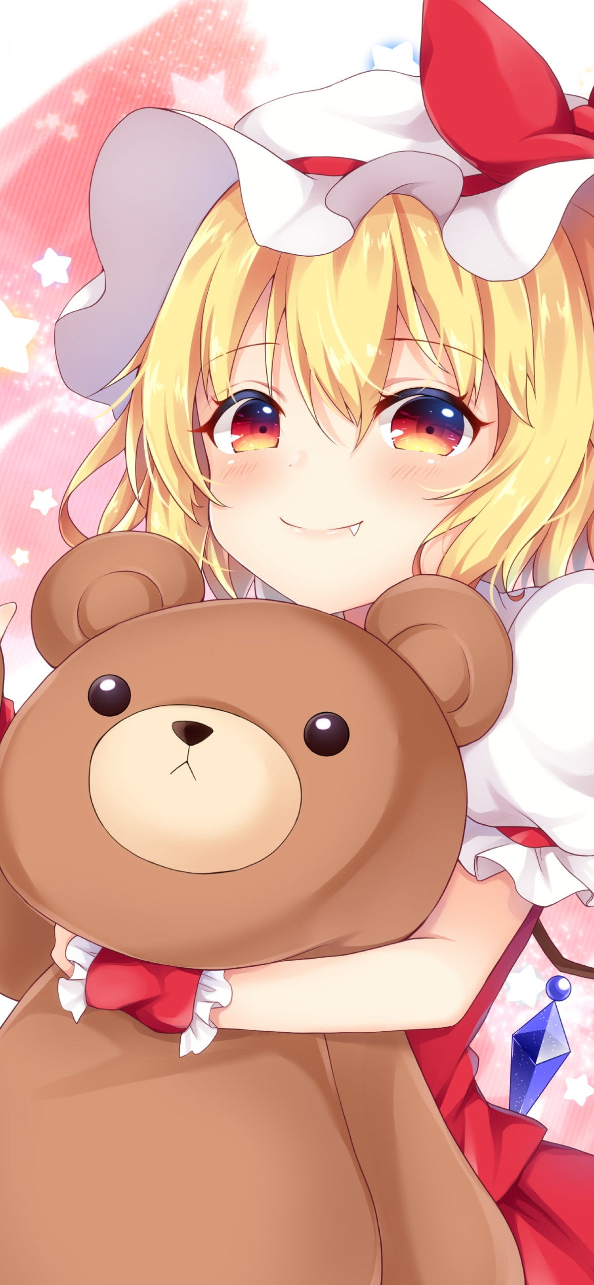 大きな熊のぬいぐるみを持つフランドール・スカーレット / 東方の1170 x 2532 / スマホ壁紙