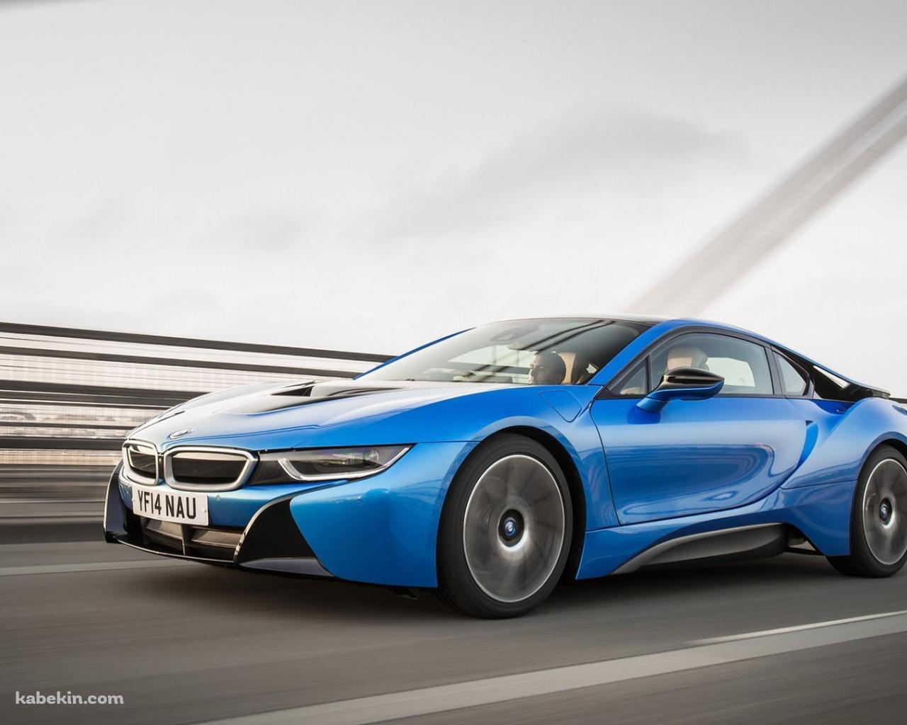 加速する青いBMWの壁紙(1280px x 1024px) 高画質 PC・デスクトップ用