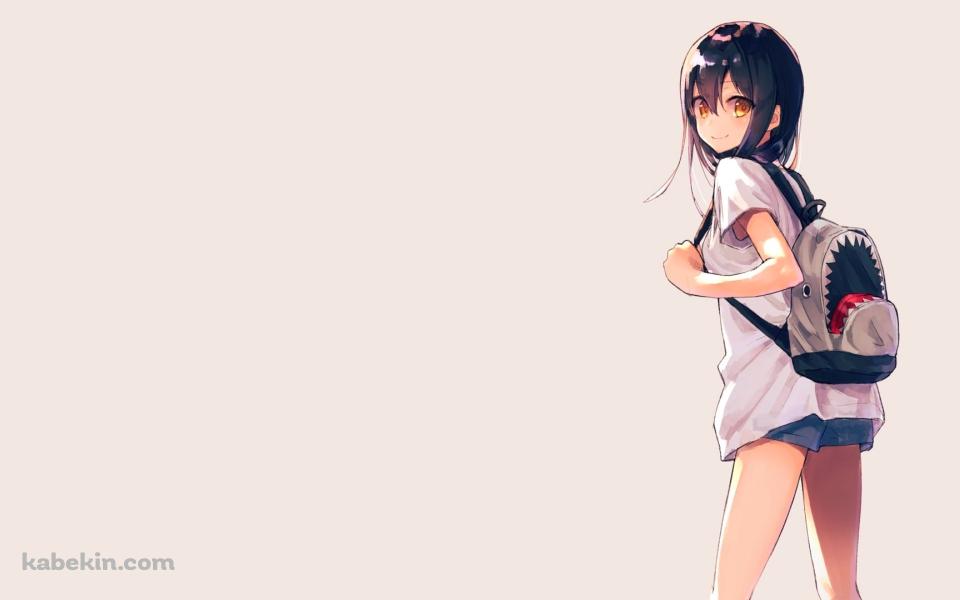 鮫のリュックを背負った女の子の壁紙(960px x 600px) 高画質 PC・デスクトップ用