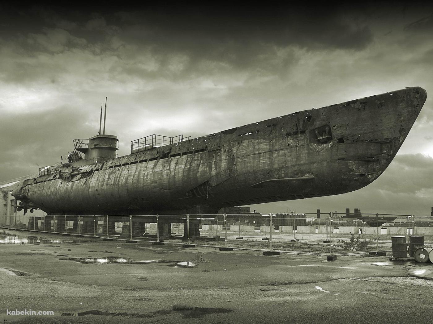 古い潜水艦の壁紙(1400px x 1050px) 高画質 PC・デスクトップ用