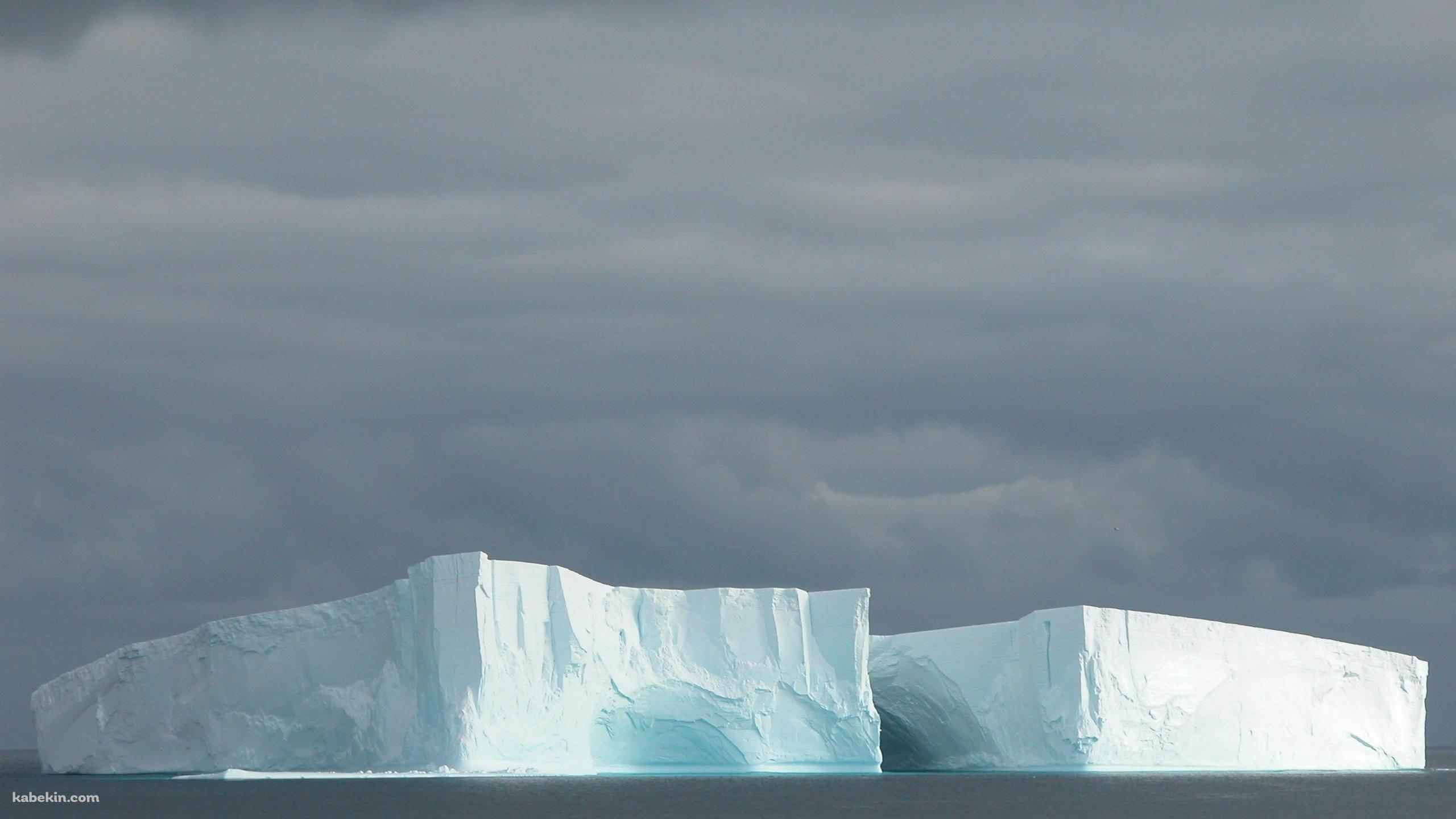 南極 氷山の壁紙(2560px x 1440px) 高画質 PC・デスクトップ用