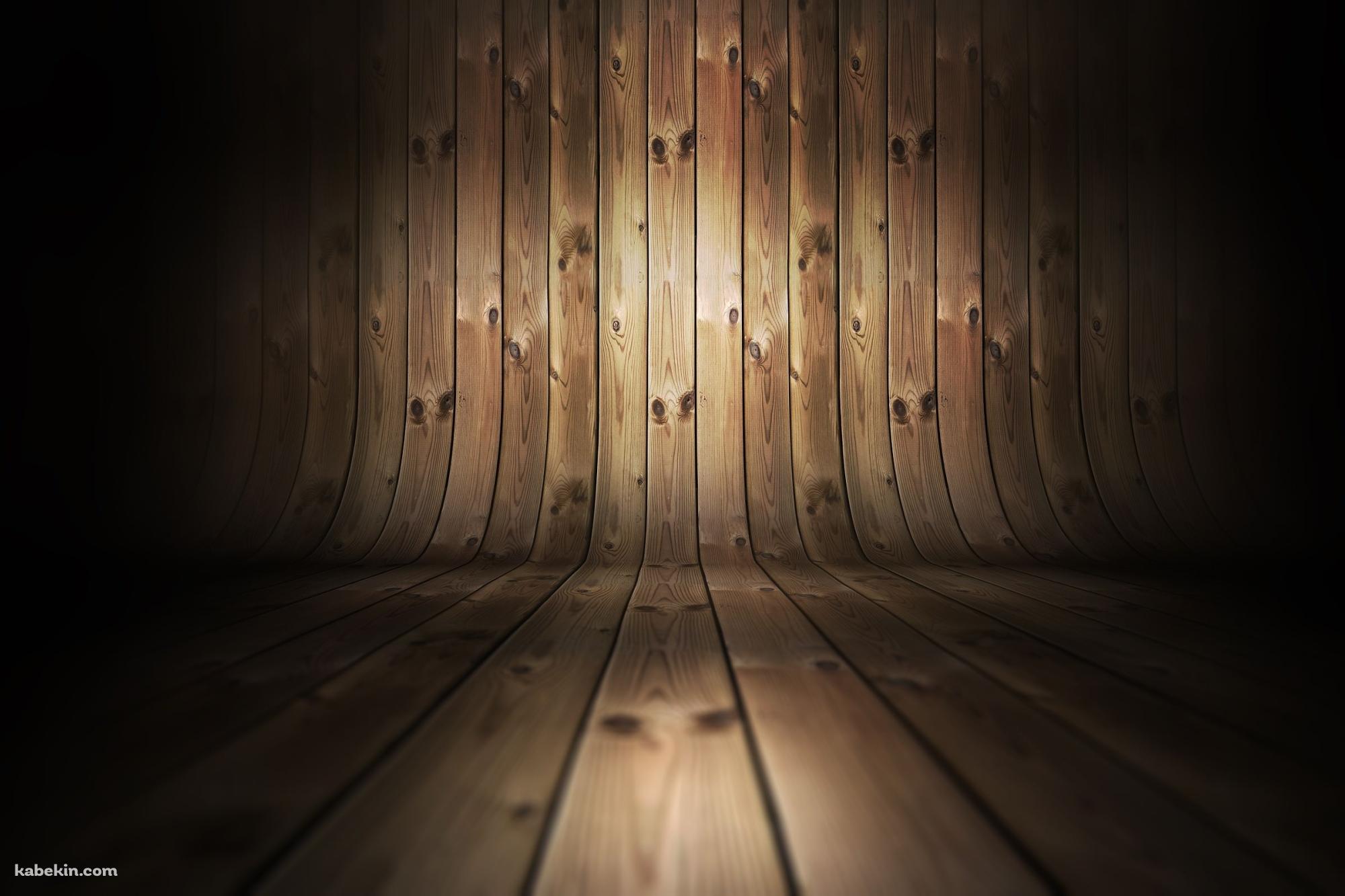 曲がったダークブラウンの木の壁紙(2000px x 1333px) 高画質 PC・デスクトップ用
