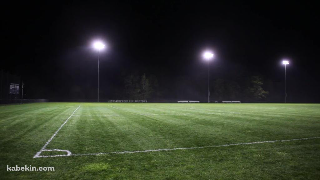 夜のサッカー場の壁紙(1024px x 576px) 高画質 PC・デスクトップ用