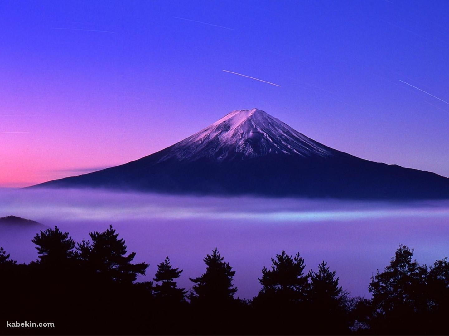 富士山と流れ星の壁紙(1440px x 1080px) 高画質 PC・デスクトップ用