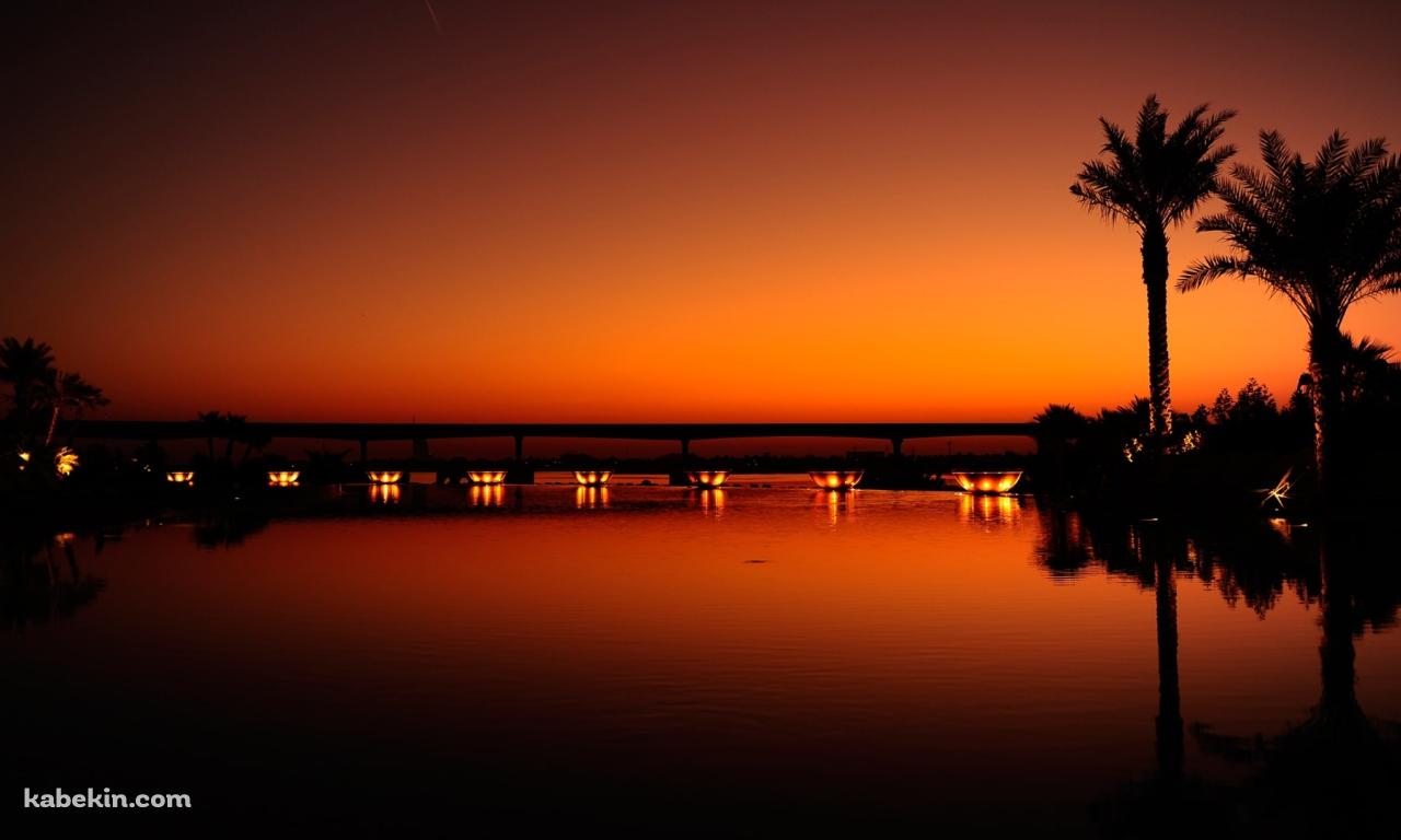 夕暮れ オレンジに染まる南国の景色の壁紙(1280px x 768px) 高画質 PC・デスクトップ用