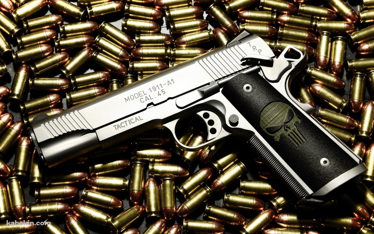 銃と弾丸の壁紙(1280px x 800px) 高画質 PC・デスクトップ用
