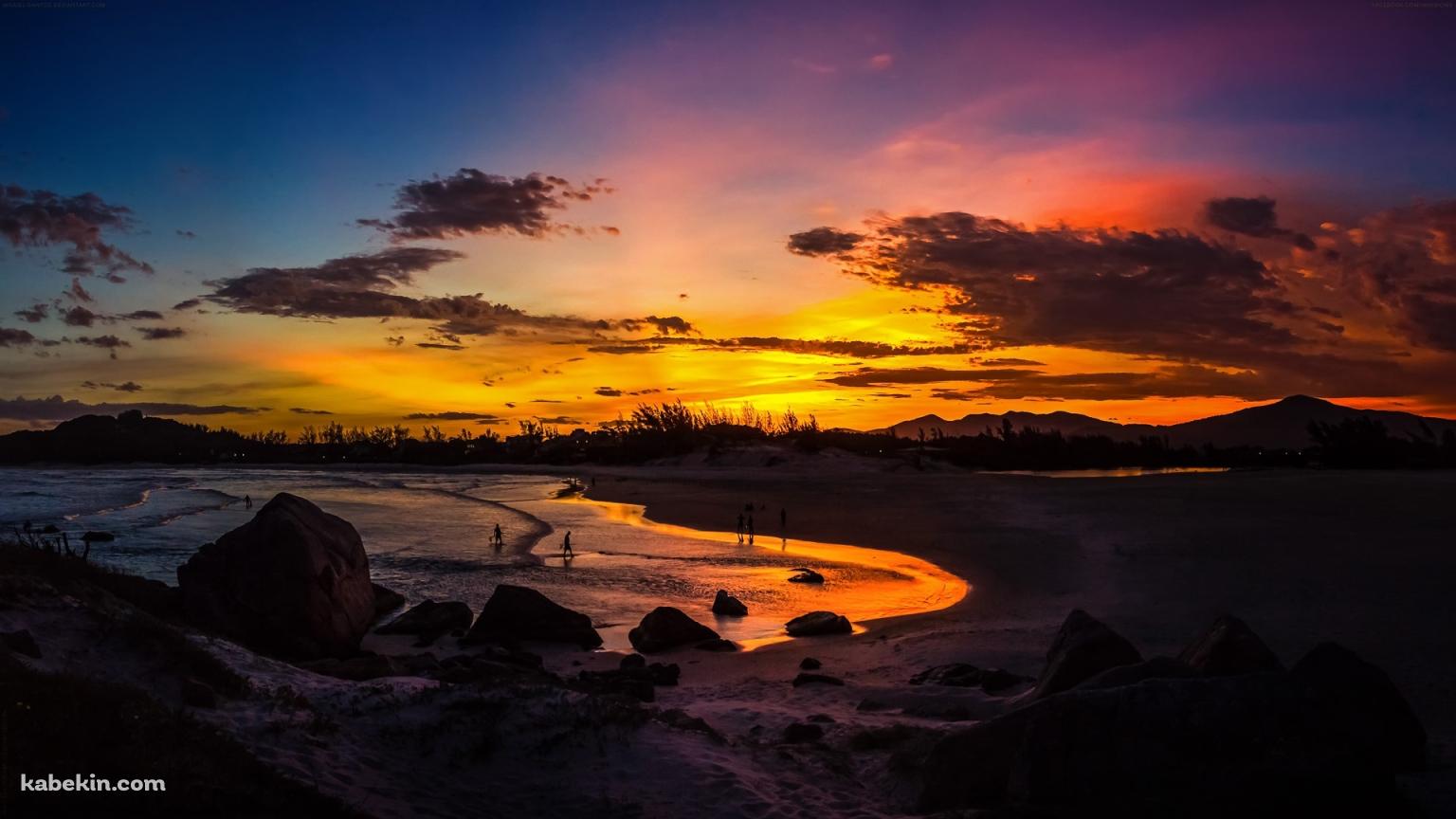 夕暮れ時の海の壁紙(1536px x 864px) 高画質 PC・デスクトップ用